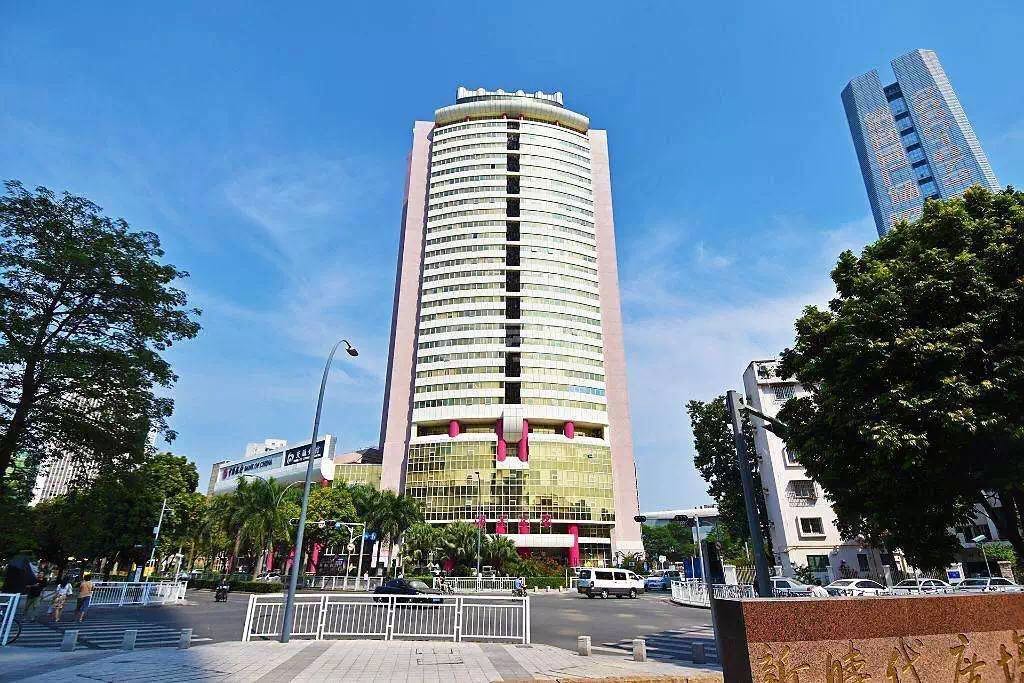 Cheap big size office in shekou sea world for rent