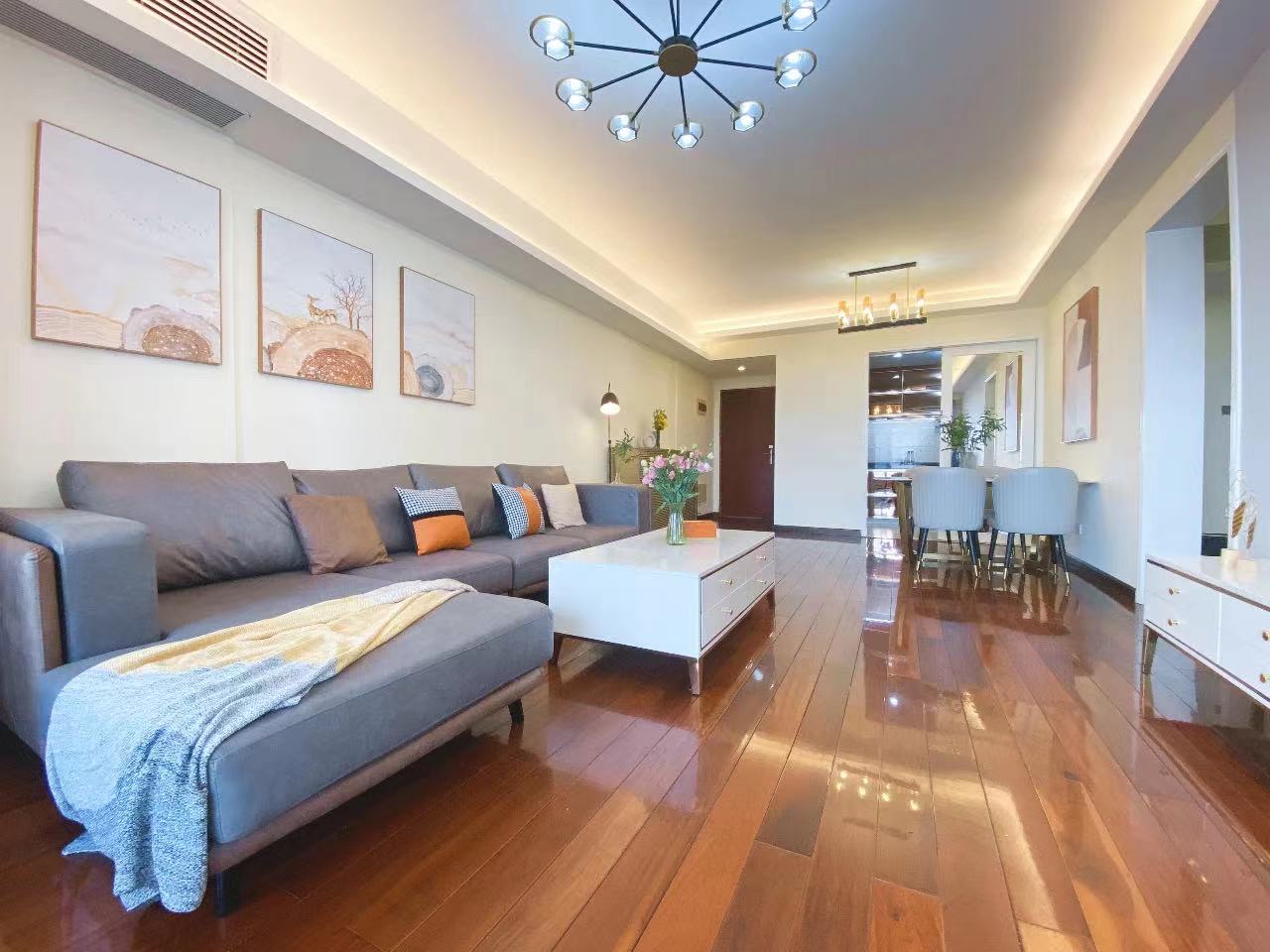 Modern 4 bedrooms apartment in Shekou  for rent