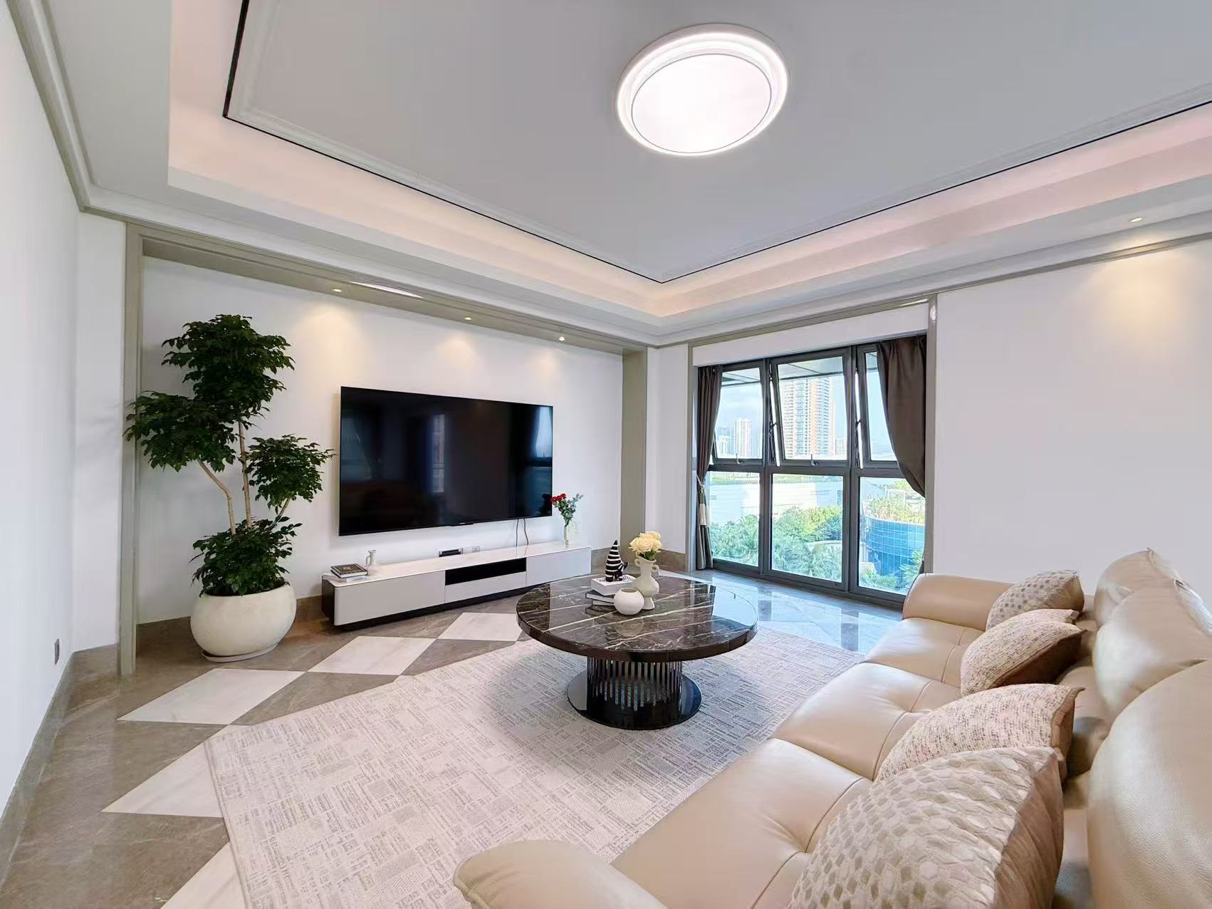 New  renovated  3bedrooms 1 office apartment in Sea World  for rent